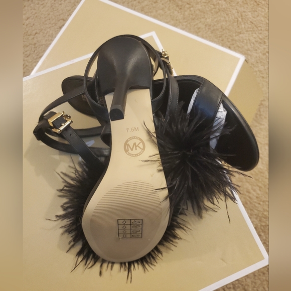 Micheal Kors Whitby Feather Trim Leather Sandals/Black - Picture 8 of 9